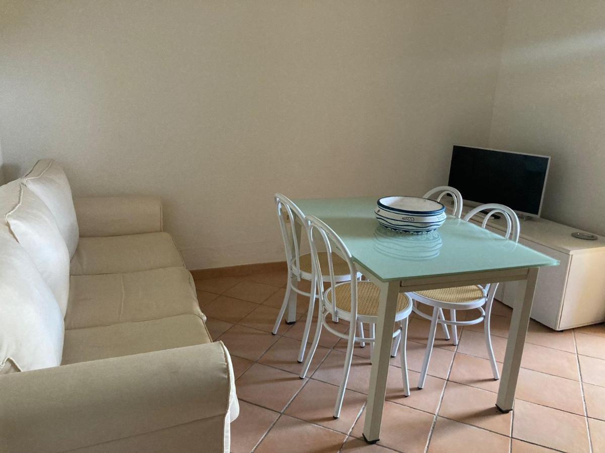 Domus Liscia Di Vacca Aparthotel ภายนอก รูปภาพ