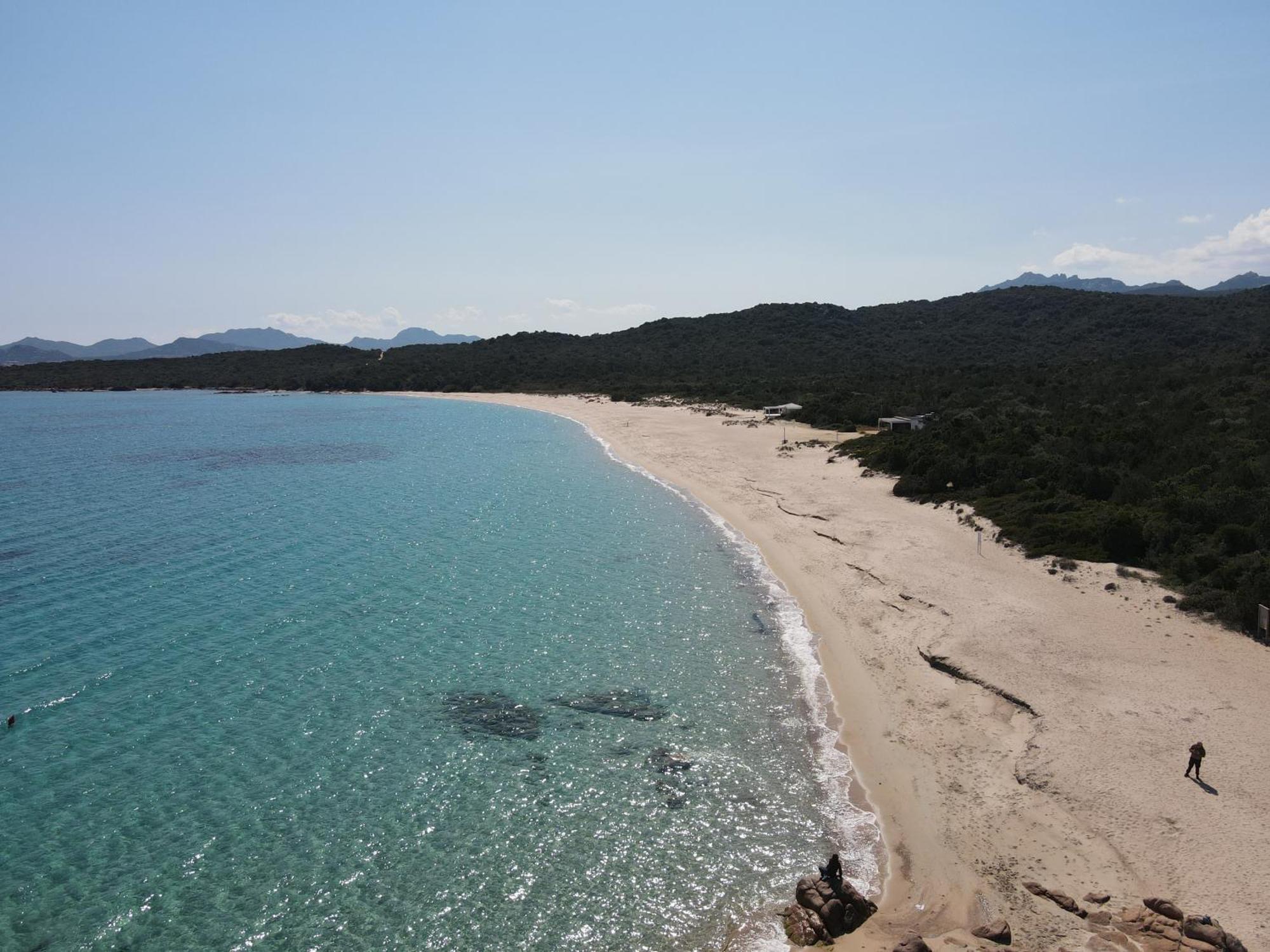 Domus Liscia Di Vacca Aparthotel ภายนอก รูปภาพ