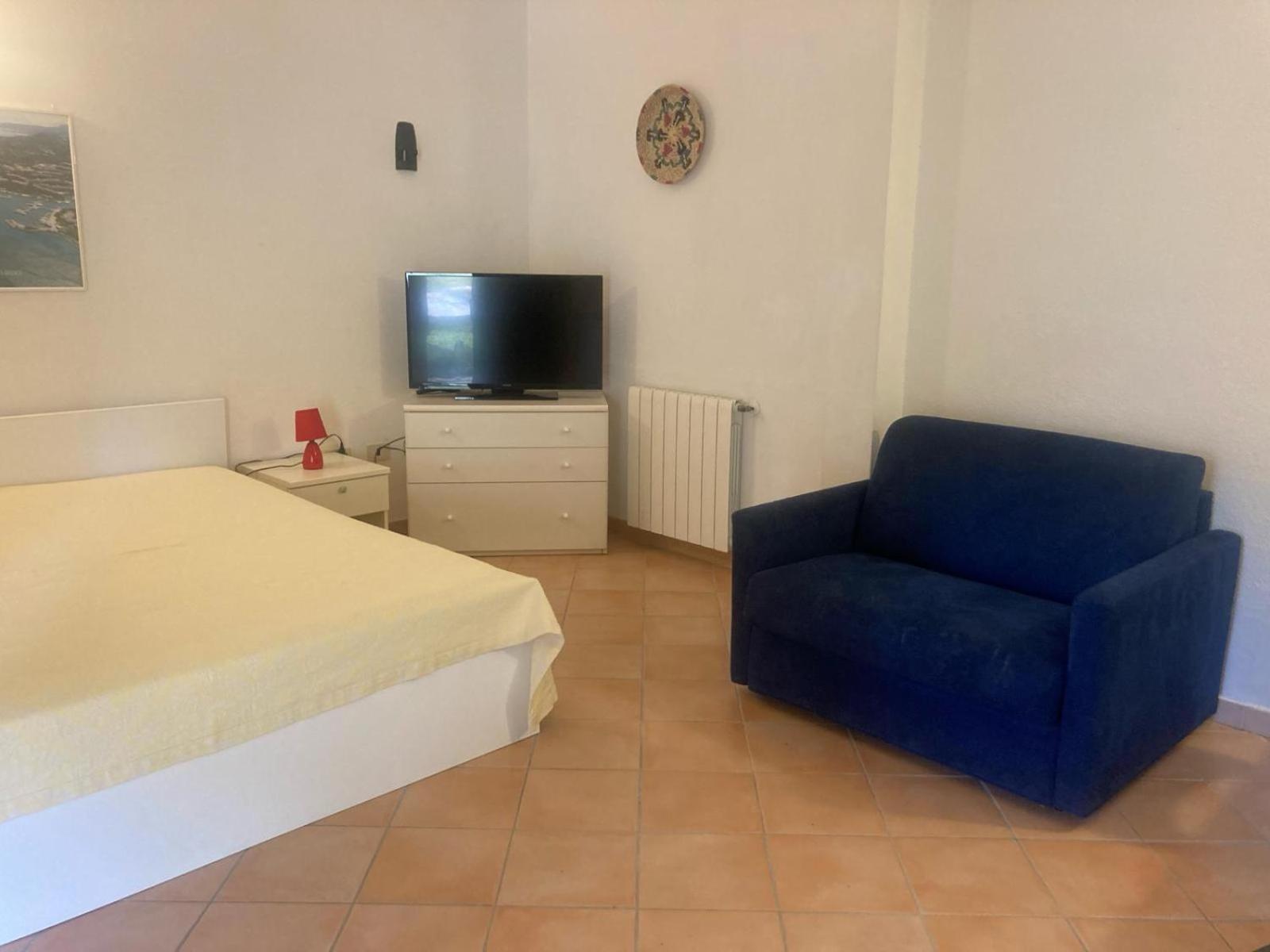 Domus Liscia Di Vacca Aparthotel ภายนอก รูปภาพ
