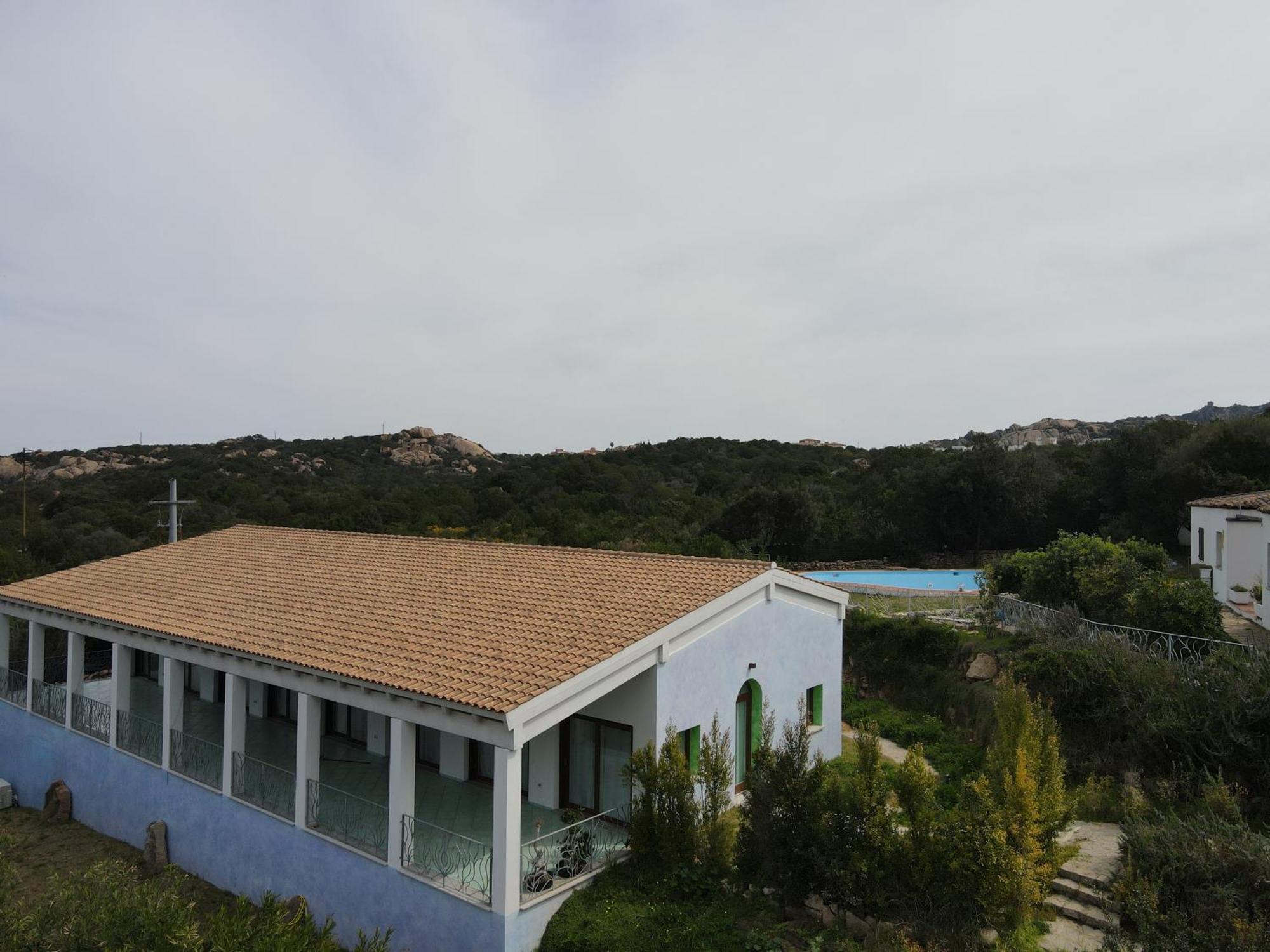 Domus Liscia Di Vacca Aparthotel ภายนอก รูปภาพ