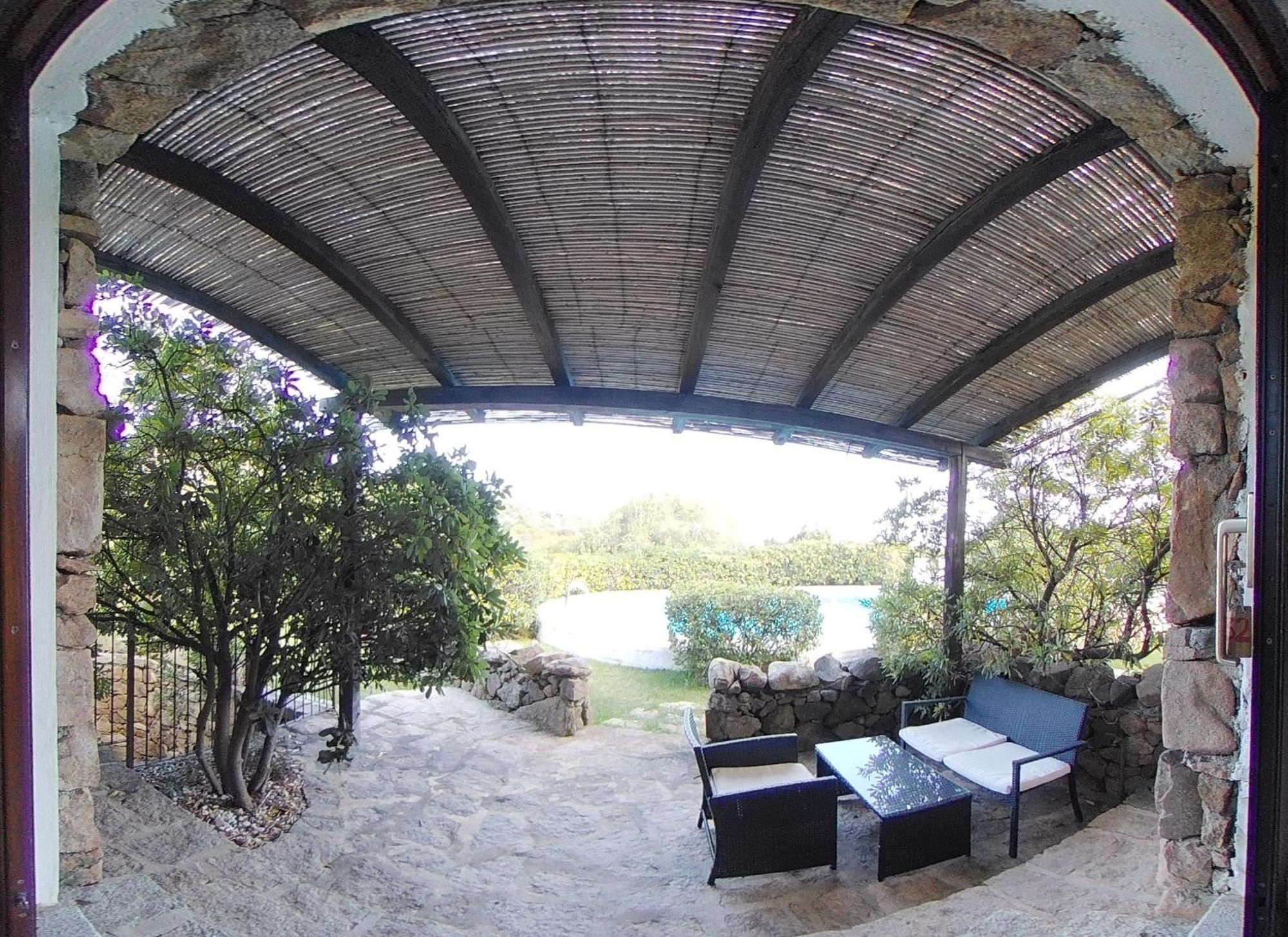 Domus Liscia Di Vacca Aparthotel ภายนอก รูปภาพ
