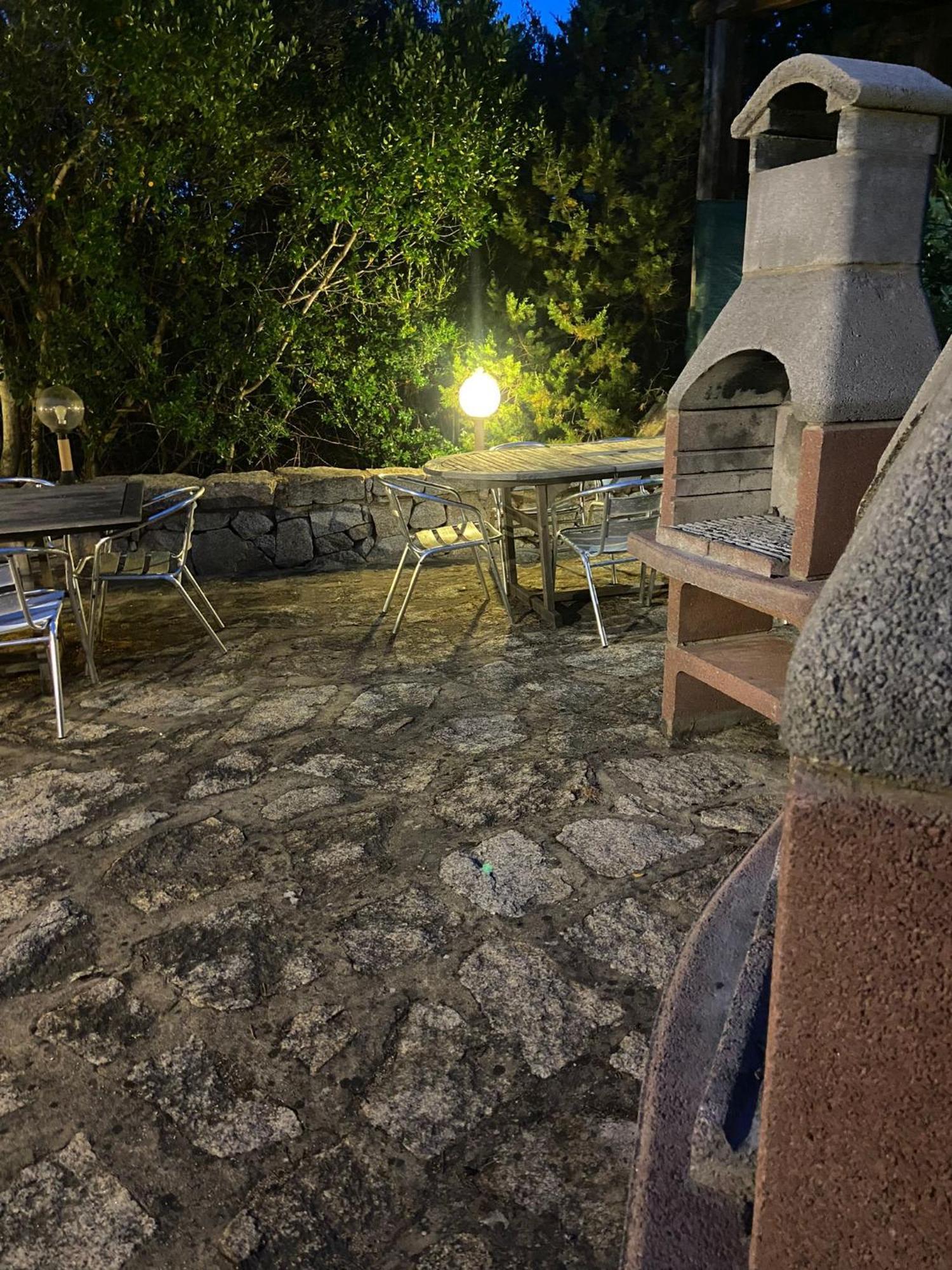Domus Liscia Di Vacca Aparthotel ภายนอก รูปภาพ
