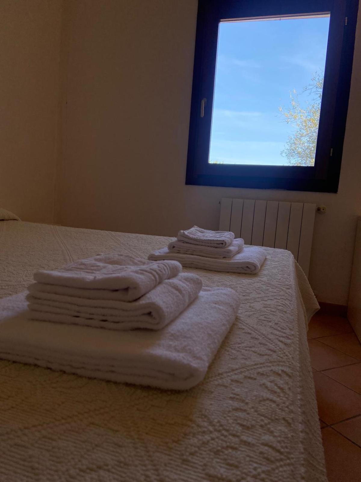 Domus Liscia Di Vacca Aparthotel ภายนอก รูปภาพ